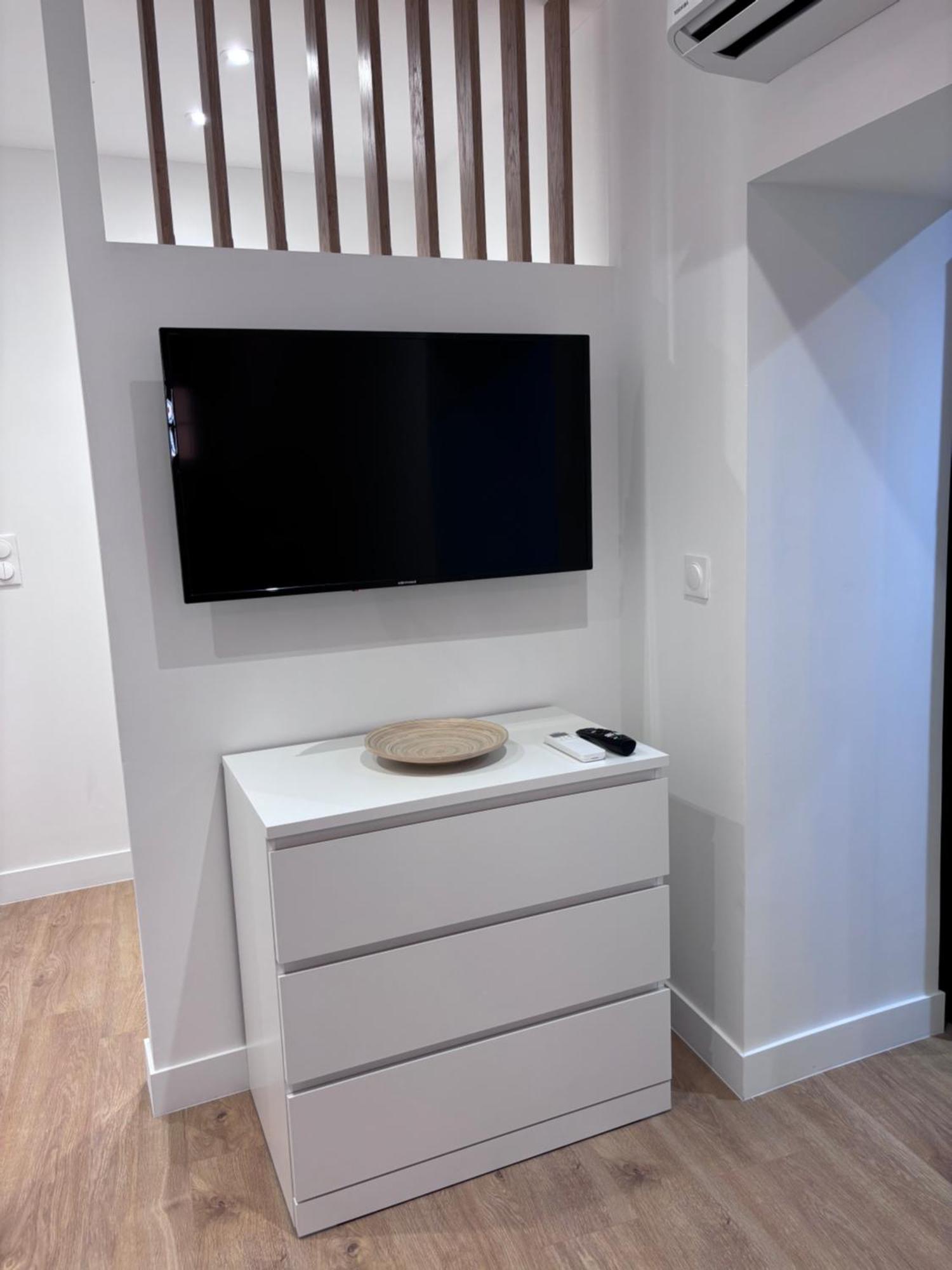 Charmant Appartement Au Coeur De Villeneuve Loubet Екстериор снимка