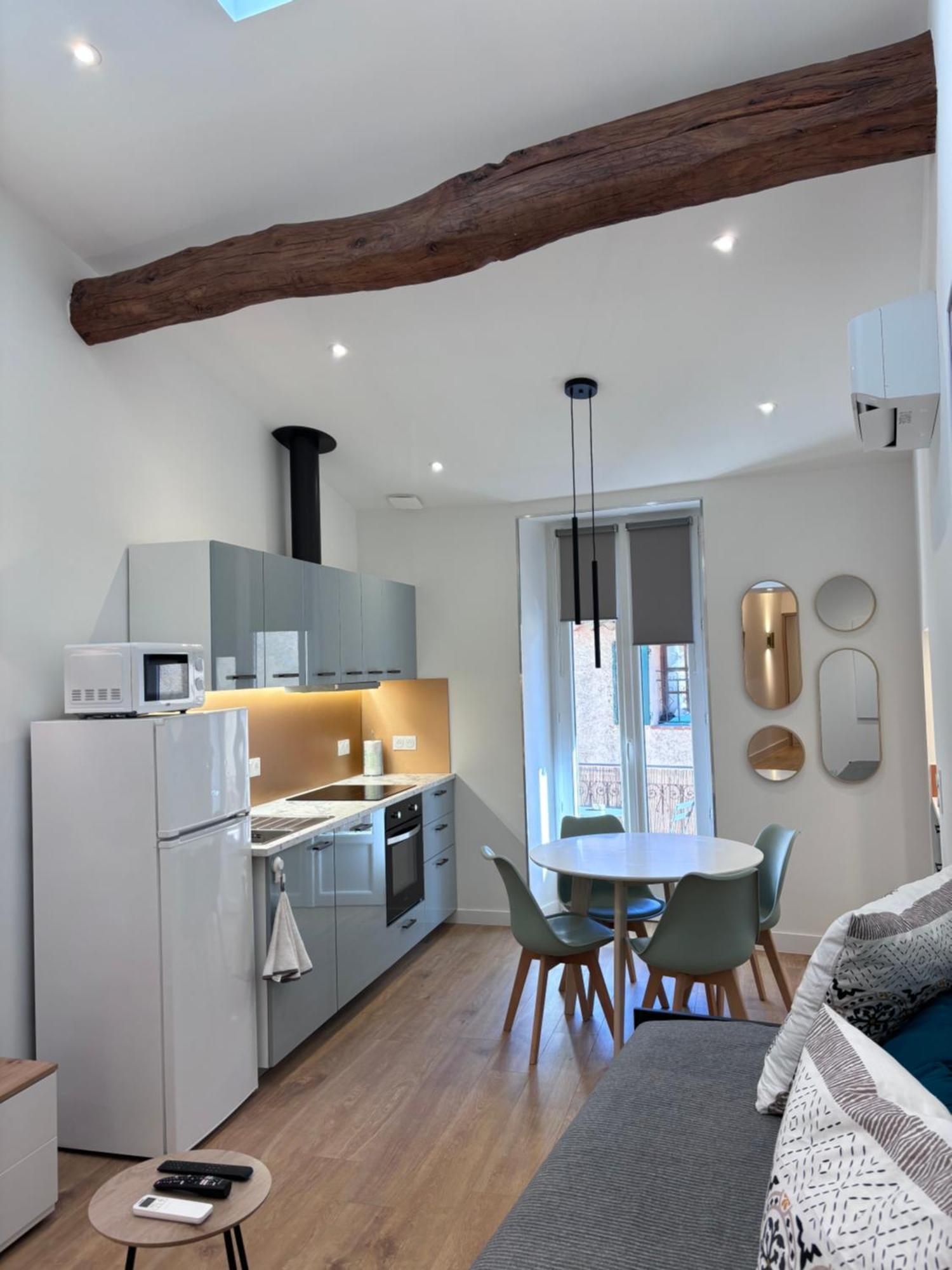 Charmant Appartement Au Coeur De Villeneuve Loubet Екстериор снимка
