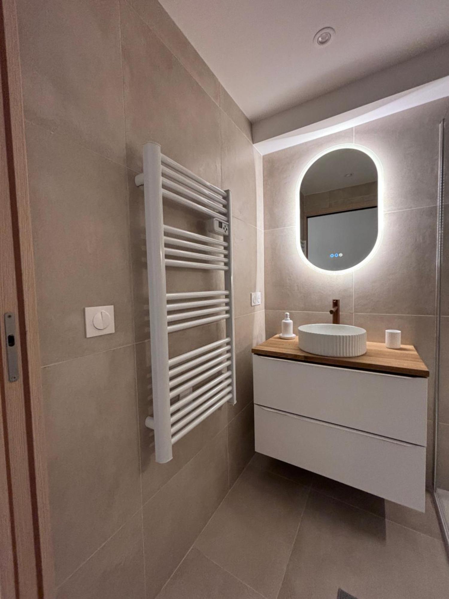 Charmant Appartement Au Coeur De Villeneuve Loubet Екстериор снимка